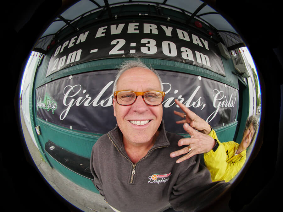 LB fisheye Girls-MarkToal