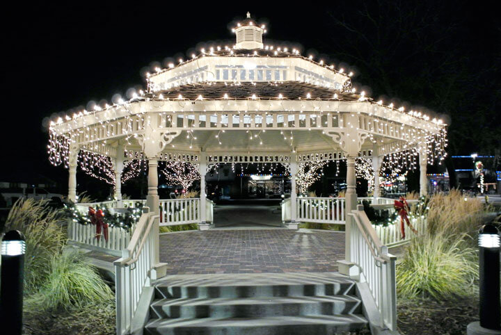 gazebo.night